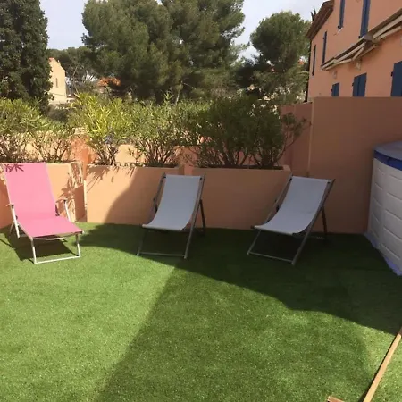Bastides Du Soleil 13 Апартаменты Санари-сюр-Мер